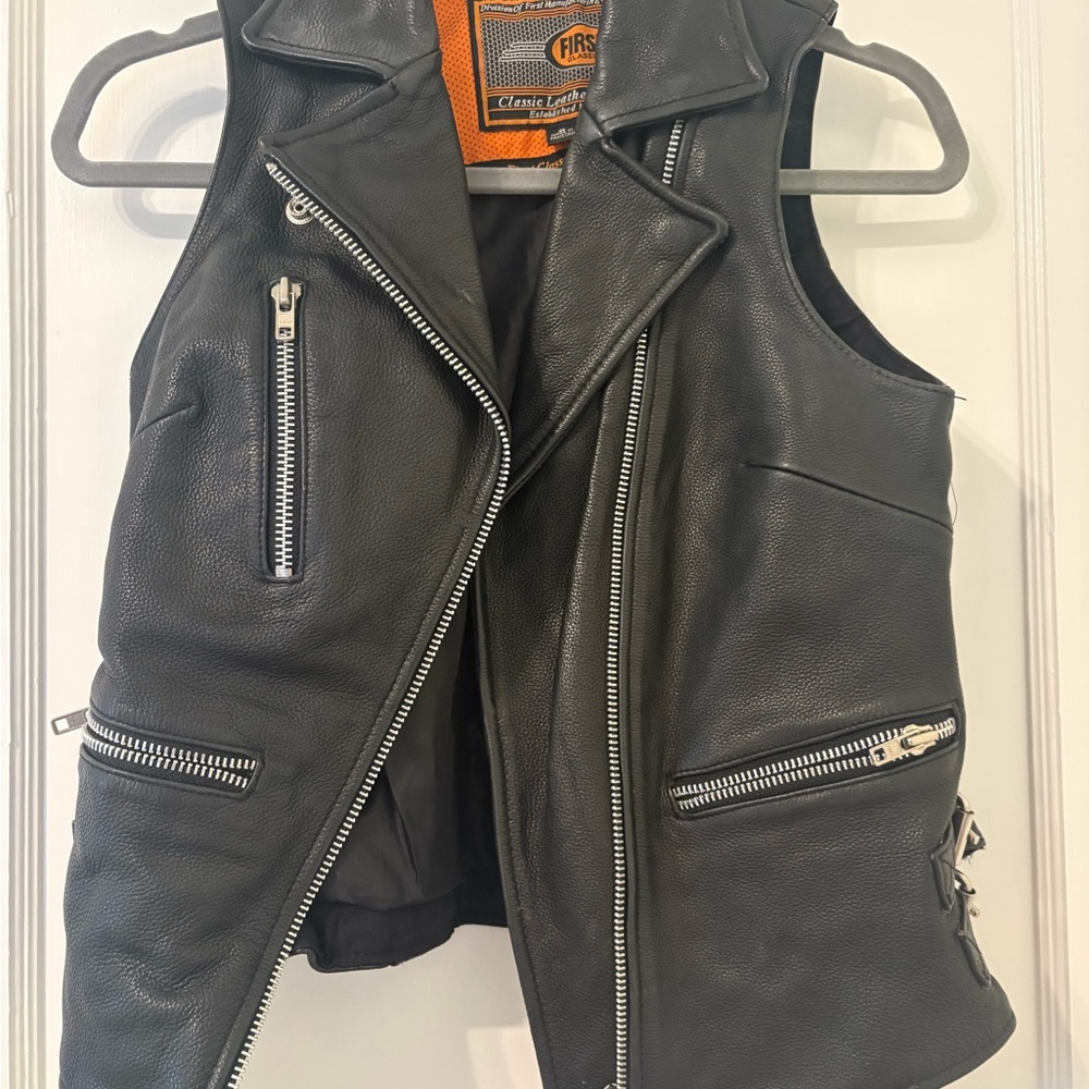 First Manufacturing Women's Black Leather Vest